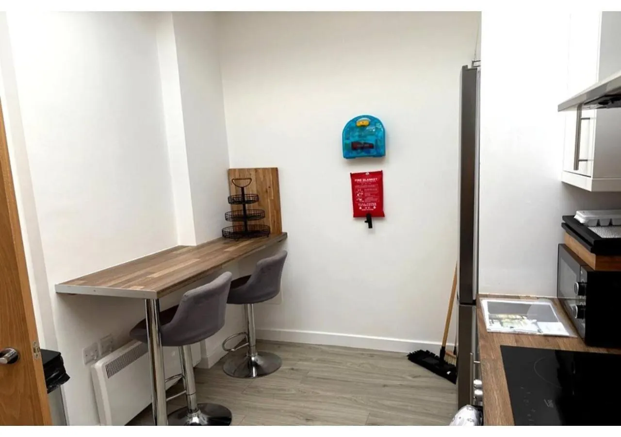 דירה אקסטר Spacious 2-Bed - Hospital & City Nearby Parking Pet Friendly